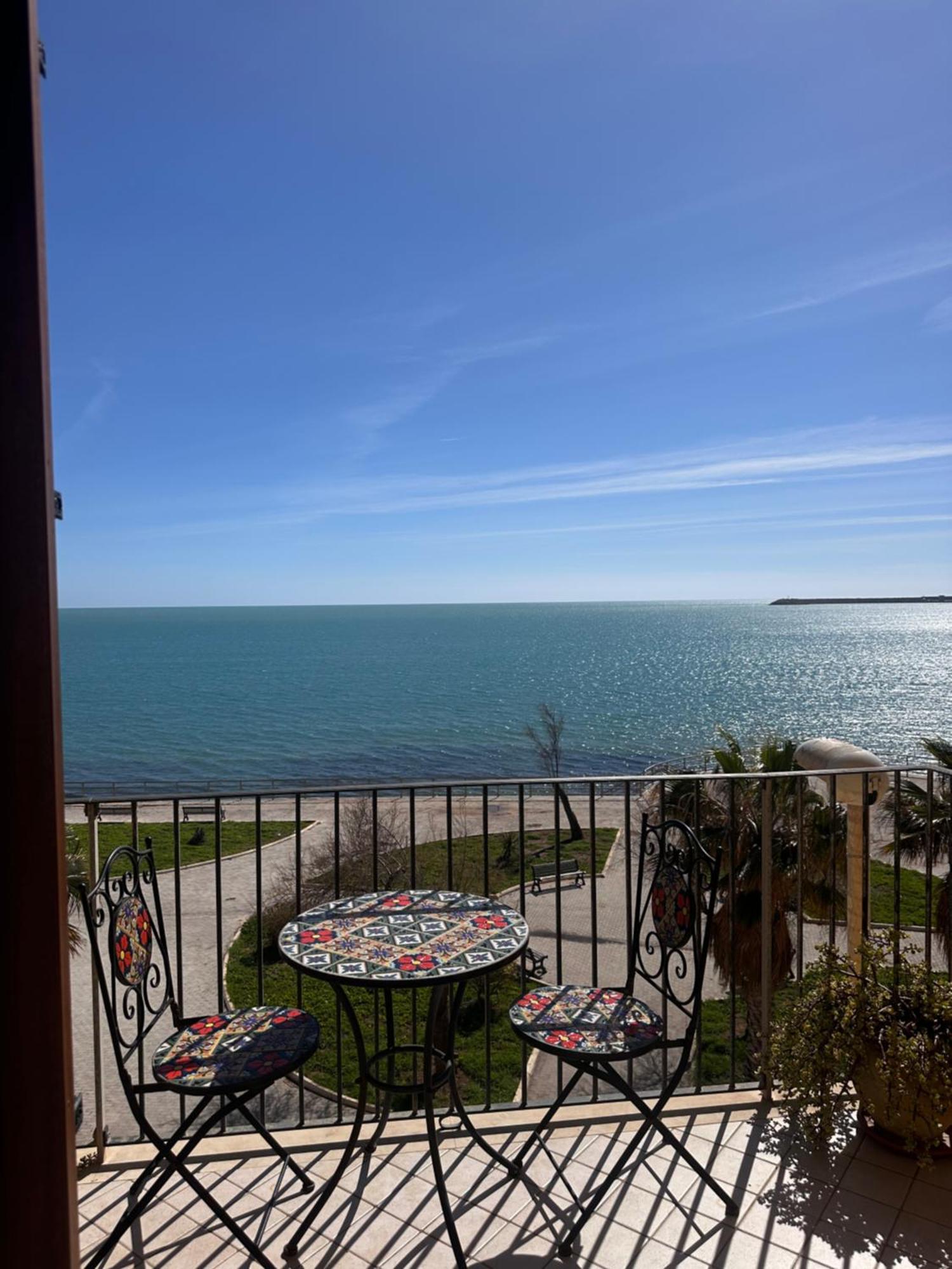 Vista D'Amare Bed & Breakfast ปอซซัลโล ภายนอก รูปภาพ